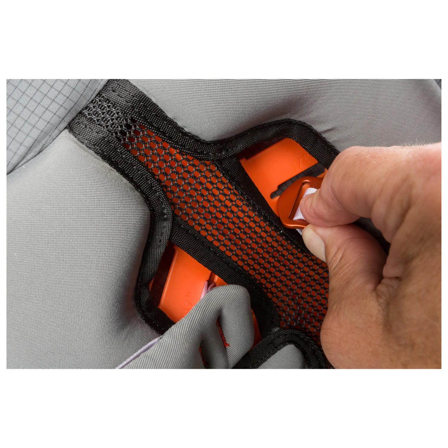 Big Agnes Women's Garnet 60 - Walking Backpack 7 Big Agnes Women's Garnet 60 - Walking Backpack - Image 7