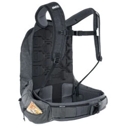 Evoc Trail Pro 16 - Cycling Backpack 14 Evoc Trail Pro 16 - Cycling Backpack -Outdoor Equipment evoc trail pro 16 cycling backpack detail 7