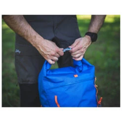 Exped Serac 45 M - Mountaineering Backpack -Outdoor Equipment exped serac 45 m mountaineering backpack detail 10