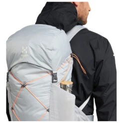 Haglöfs L.I.M 25 - Walking Backpack -Outdoor Equipment hagloefs lim 25 walking backpack detail 6
