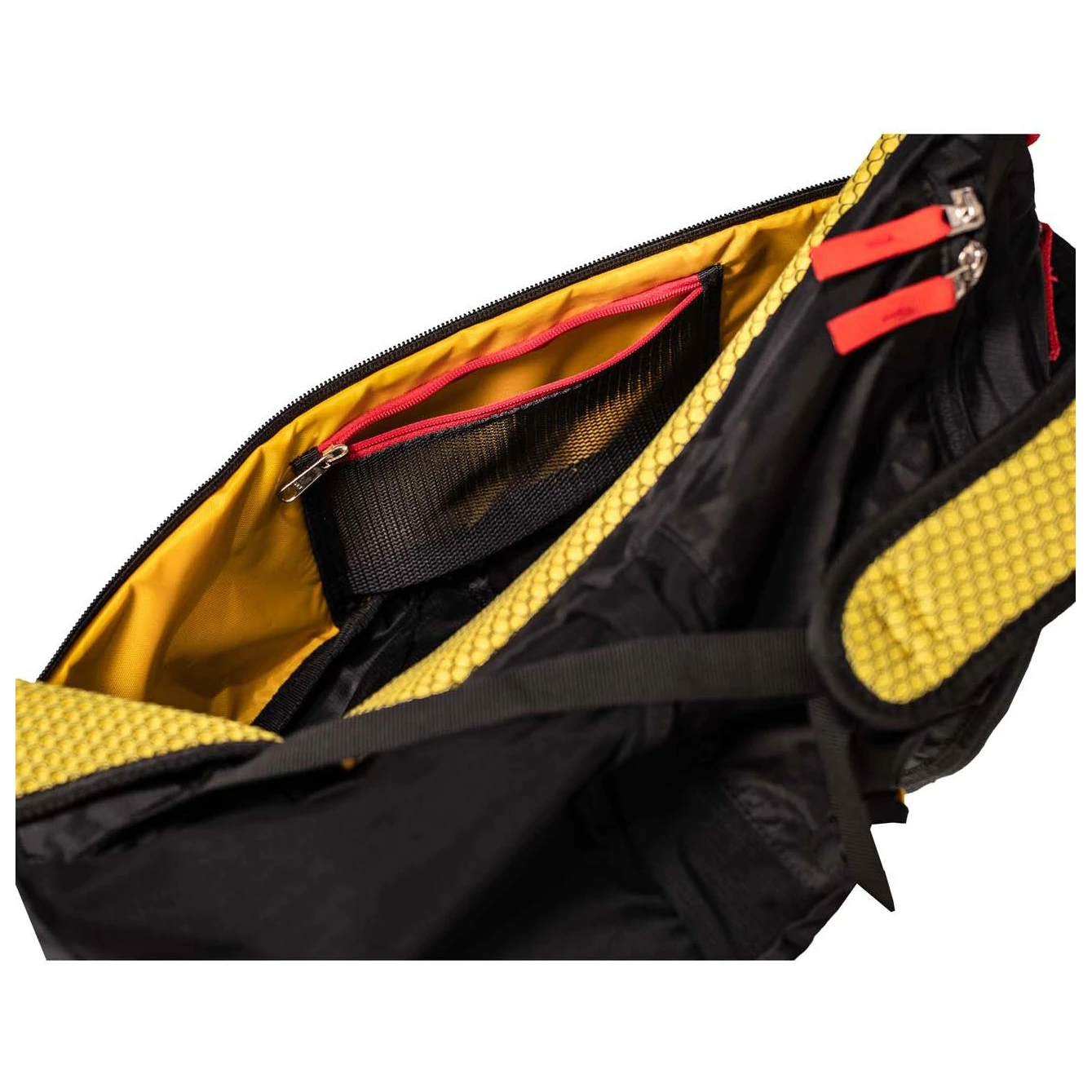 La Sportiva X-Cursion Backpack 28 - Walking Backpack 6 La Sportiva X-Cursion Backpack 28 - Walking Backpack - Image 6