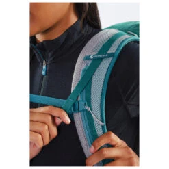 Montane Women's Azote 30 - Walking Backpack -Outdoor Equipment montane womens azote 30 walking backpack detail 10