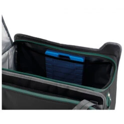 Outwell Cormorant - Coolbox -Outdoor Equipment outwell cormorant coolbox detail 4