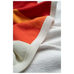 Rumpl Printed Cozyhemp - Blanket 13 Rumpl Printed Cozyhemp - Blanket -Outdoor Equipment rumpl printed cozyhemp blanket detail 7