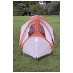 SafeHouse 2 - 2-person Tent -Outdoor Equipment slingfin safehouse 2 2 person tent detail 4