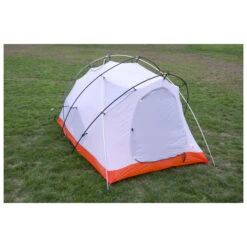 SafeHouse 2 - 2-person Tent -Outdoor Equipment slingfin safehouse 2 2 person tent detail 6