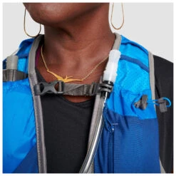 Ultimate Direction Highland Vest - Trail Running Backpack -Outdoor Equipment ultimate direction highland vest trail running backpack detail 5