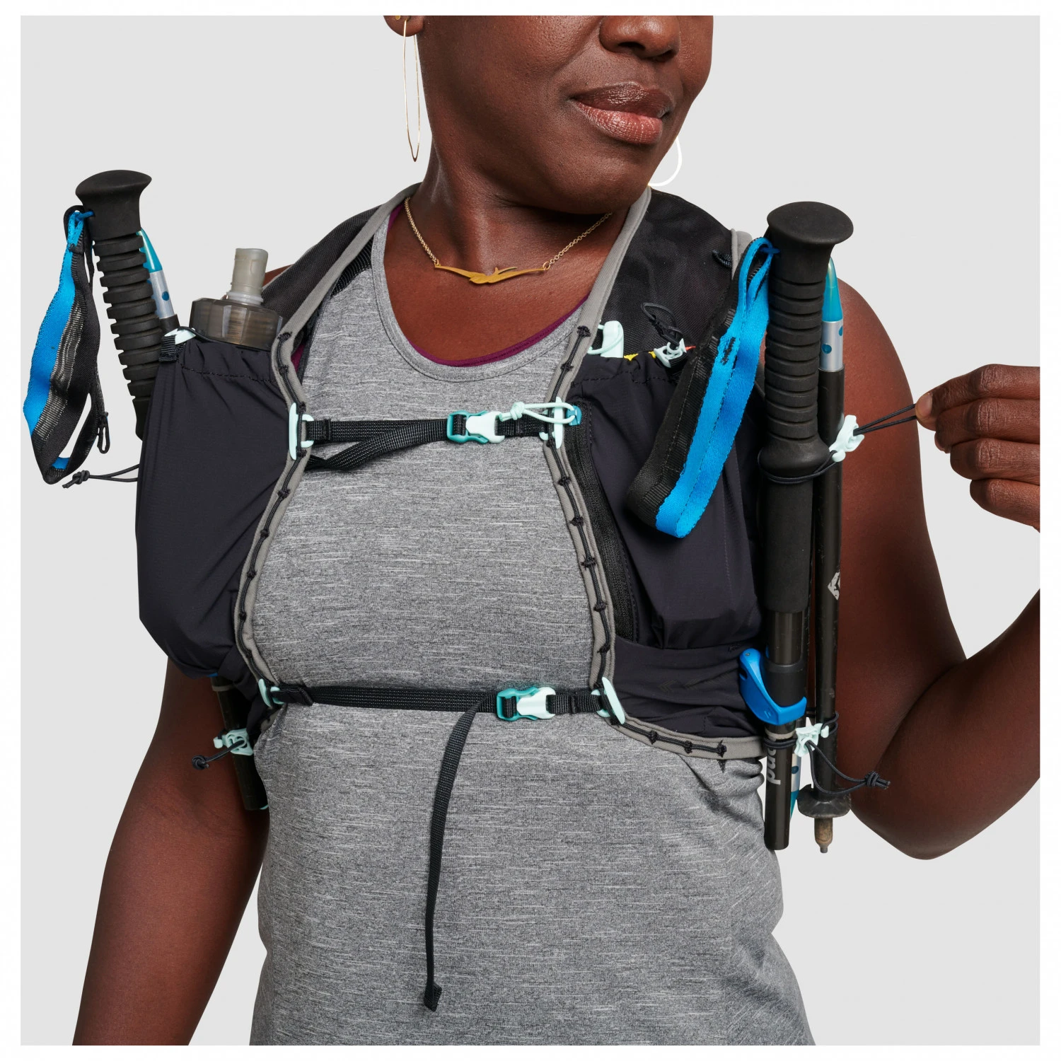 Ultimate Direction Women's Race Vesta 6.0 - Trail Running Backpack 5 Ultimate Direction Women's Race Vesta 6.0 - Trail Running Backpack - Image 5